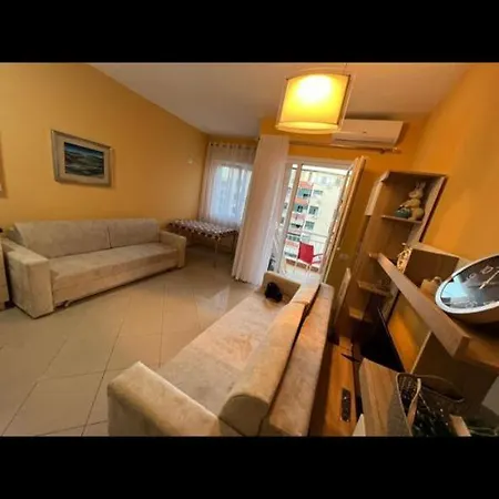 דירה Apartament Dori *